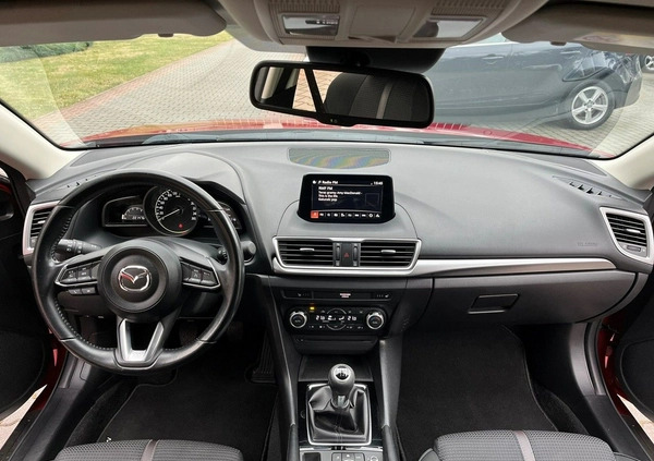 Mazda 3 cena 49900 przebieg: 221463, rok produkcji 2018 z Kłecko małe 667